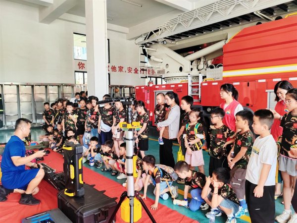 国融资管 非遗课堂悟传承 消防研学强技能